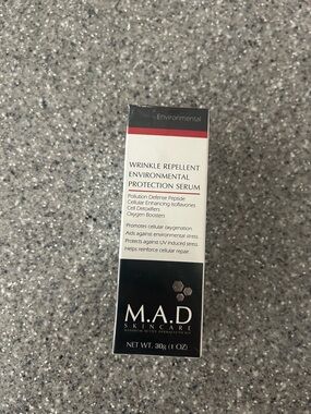 M.A.D. Wrinkle Repellent Environmental Protection Serum